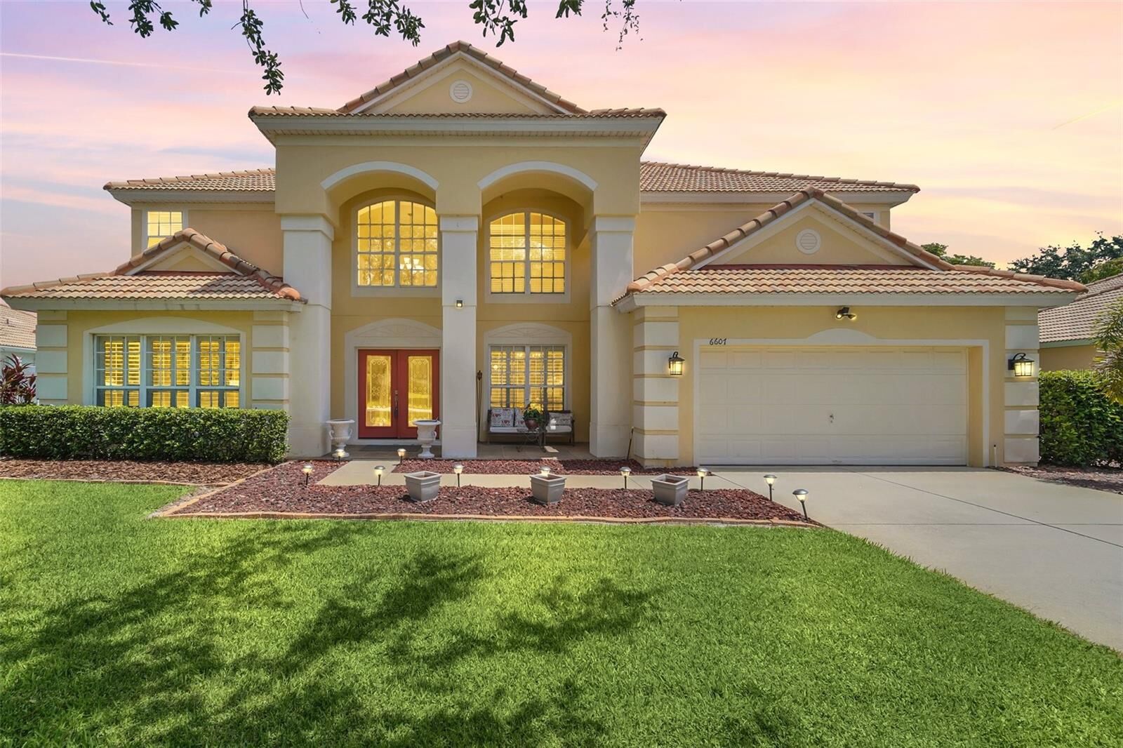 Property Photo: 6607 Crestmont Glen FL 34786