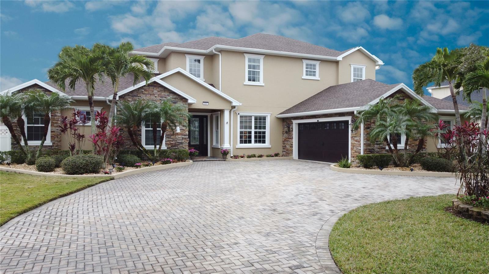 Property Photo: 3301 Buckingham Way FL 34772