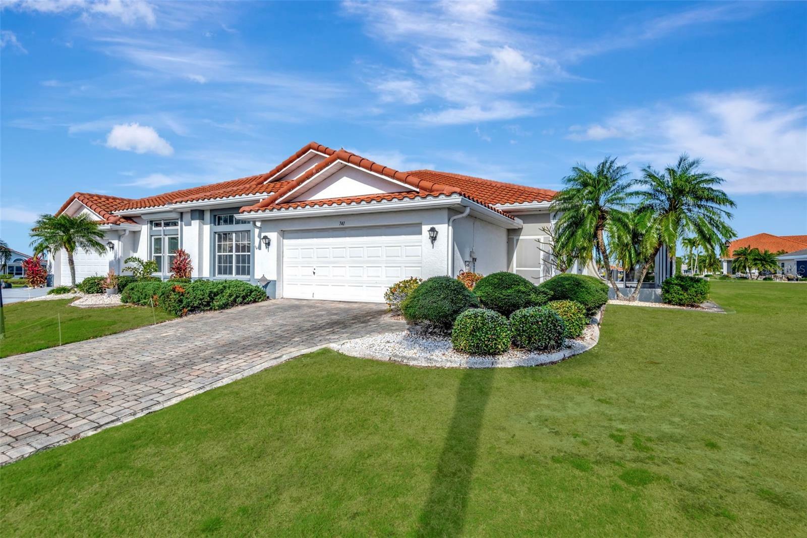 Property Photo:  741 Fairway Ridge Court  FL 33573 