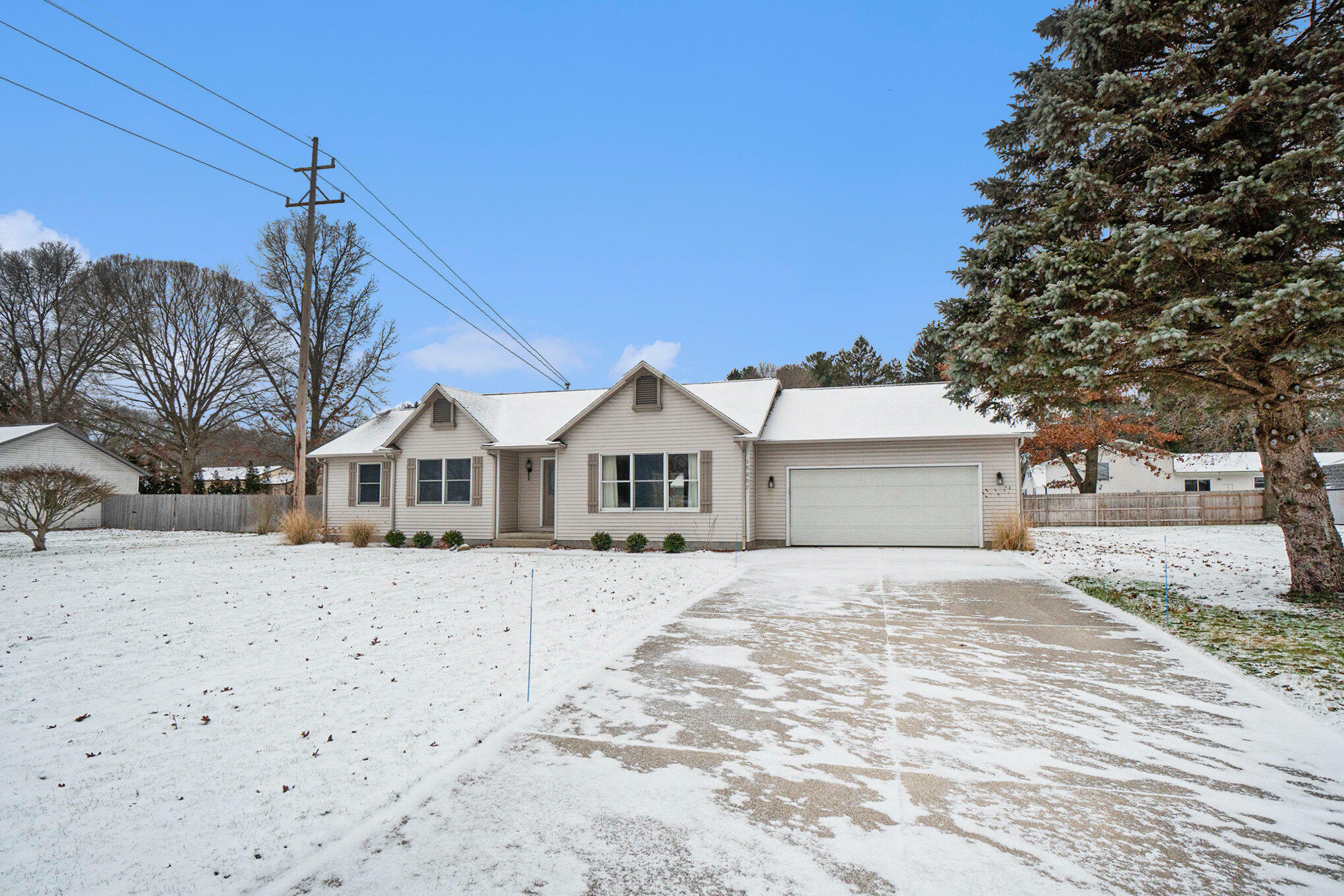 Property Photo:  15257 Widgeon Road  MI 49417 