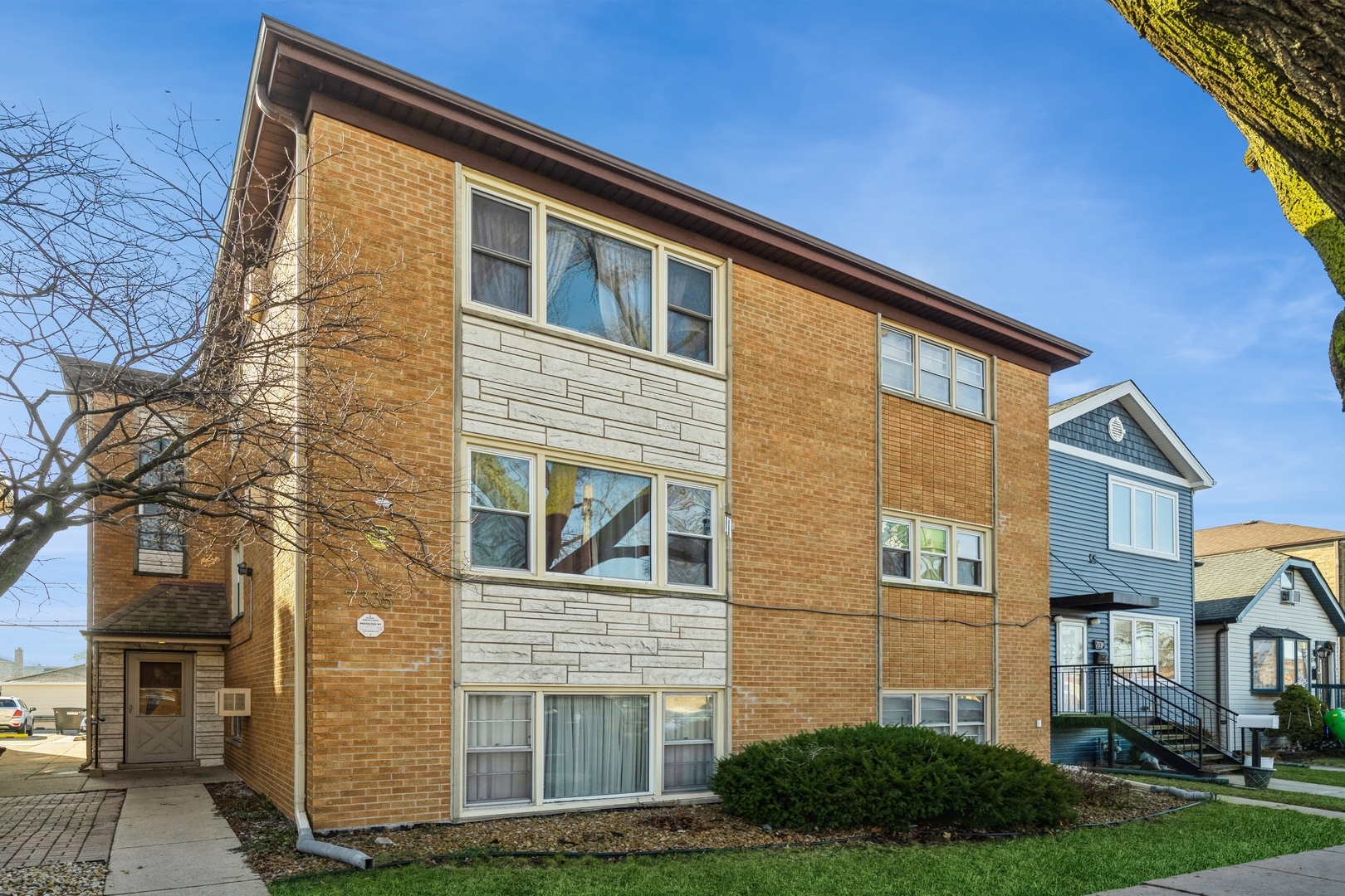 Property Photo:  7335 W Fullerton Avenue 1se  IL 60707 