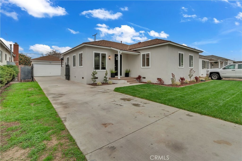 Property Photo:  6019 Amos Avenue  CA 90712 