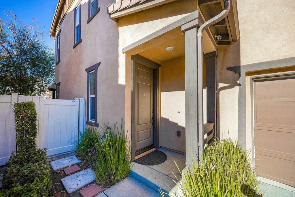 Property Photo:  31938 Red Pine Way 93  CA 92592 