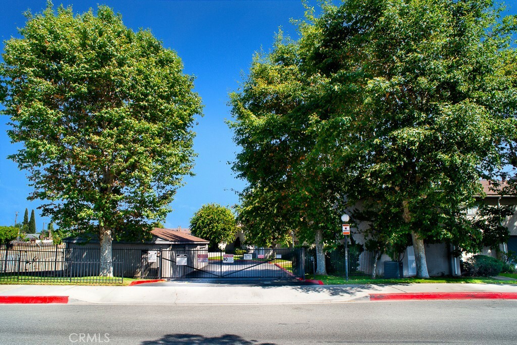 Property Photo:  1718 Puente Avenue 40  CA 91706 