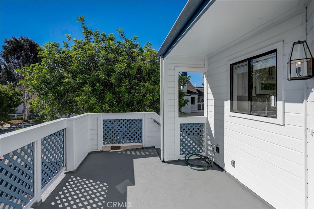Property Photo:  609 Springbrook N 56  CA 92614 