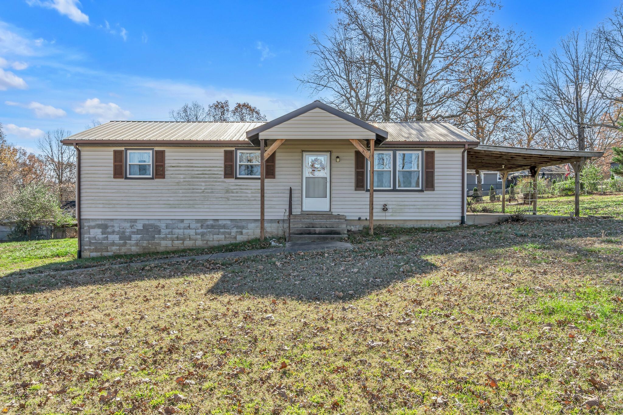 Property Photo:  420 Log Wall Rd  TN 37055 