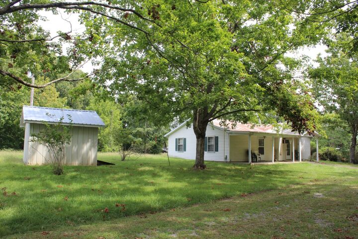 102 Crain Landing Rd  Dover TN 37058 photo