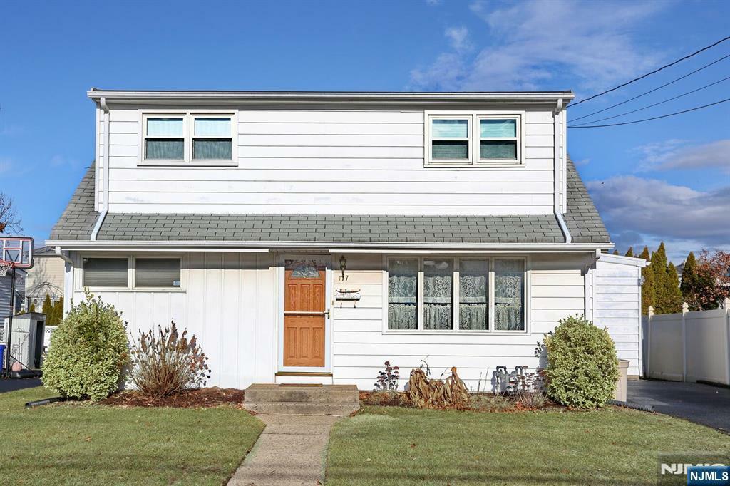 Property Photo:  177 Cambridge Avenue  NJ 07663 