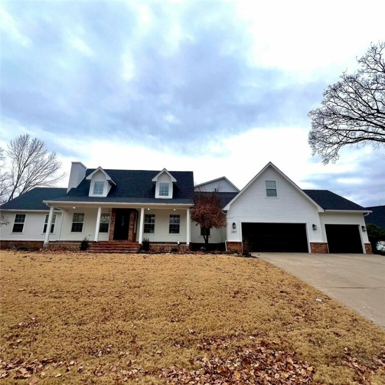 Property Photo:  2407 NW Rita Way  AR 72712 