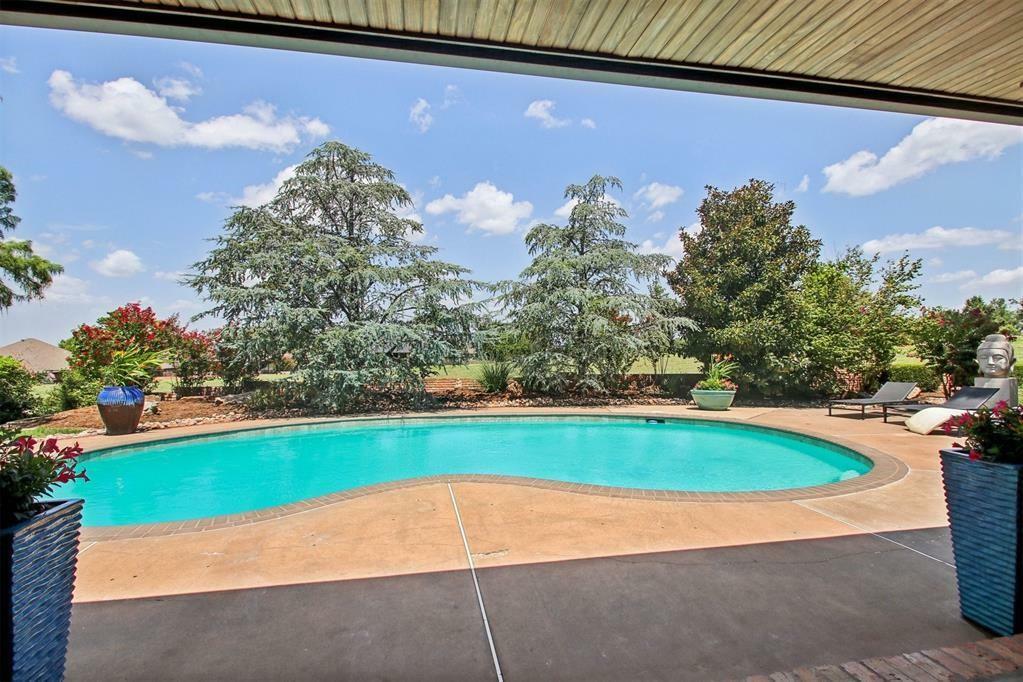 Property Photo: 5801 Oak Tree Road OK 73025