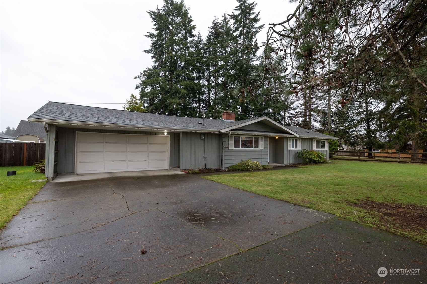 Property Photo: 1308 Fieldcrest Avenue WA 98531