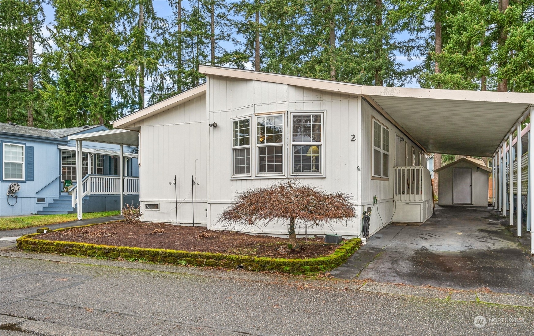 Property Photo:  18425 NE 95th Street 2  WA 98052 