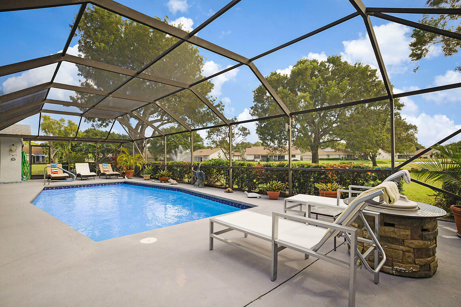 Property Photo:  5662 Willow Creek Lane  FL 33484 