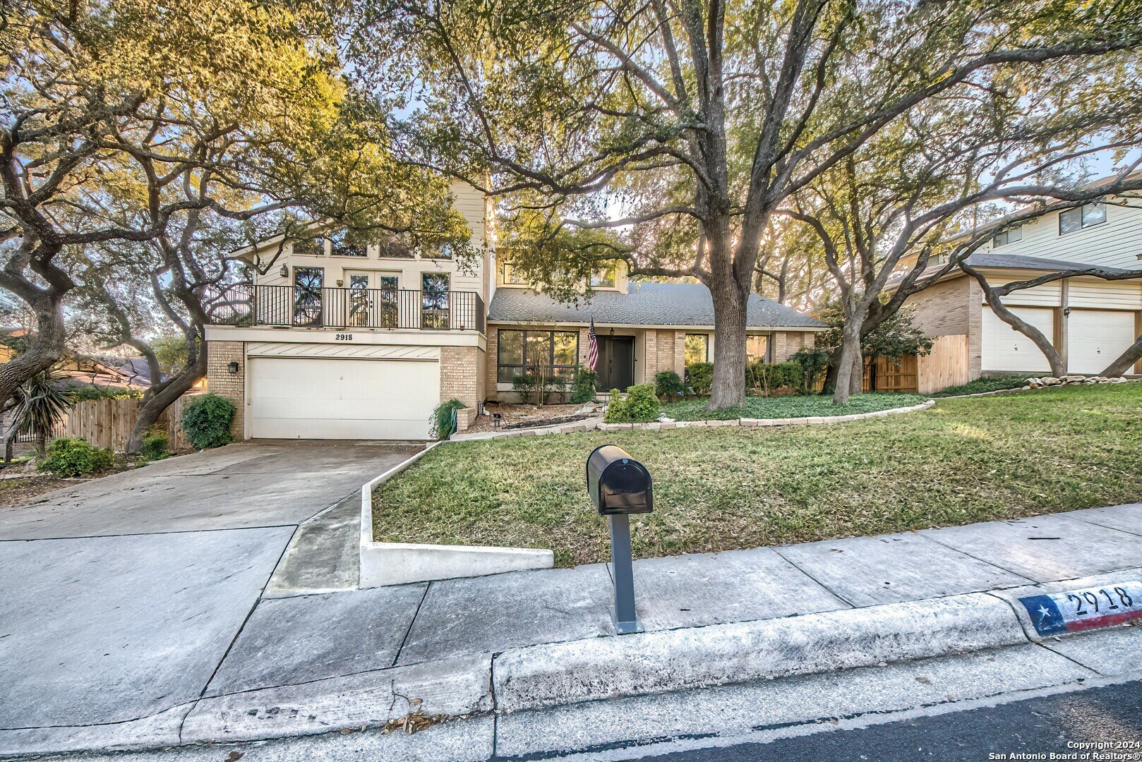 Property Photo: 2918 Quail Oak TX 78232