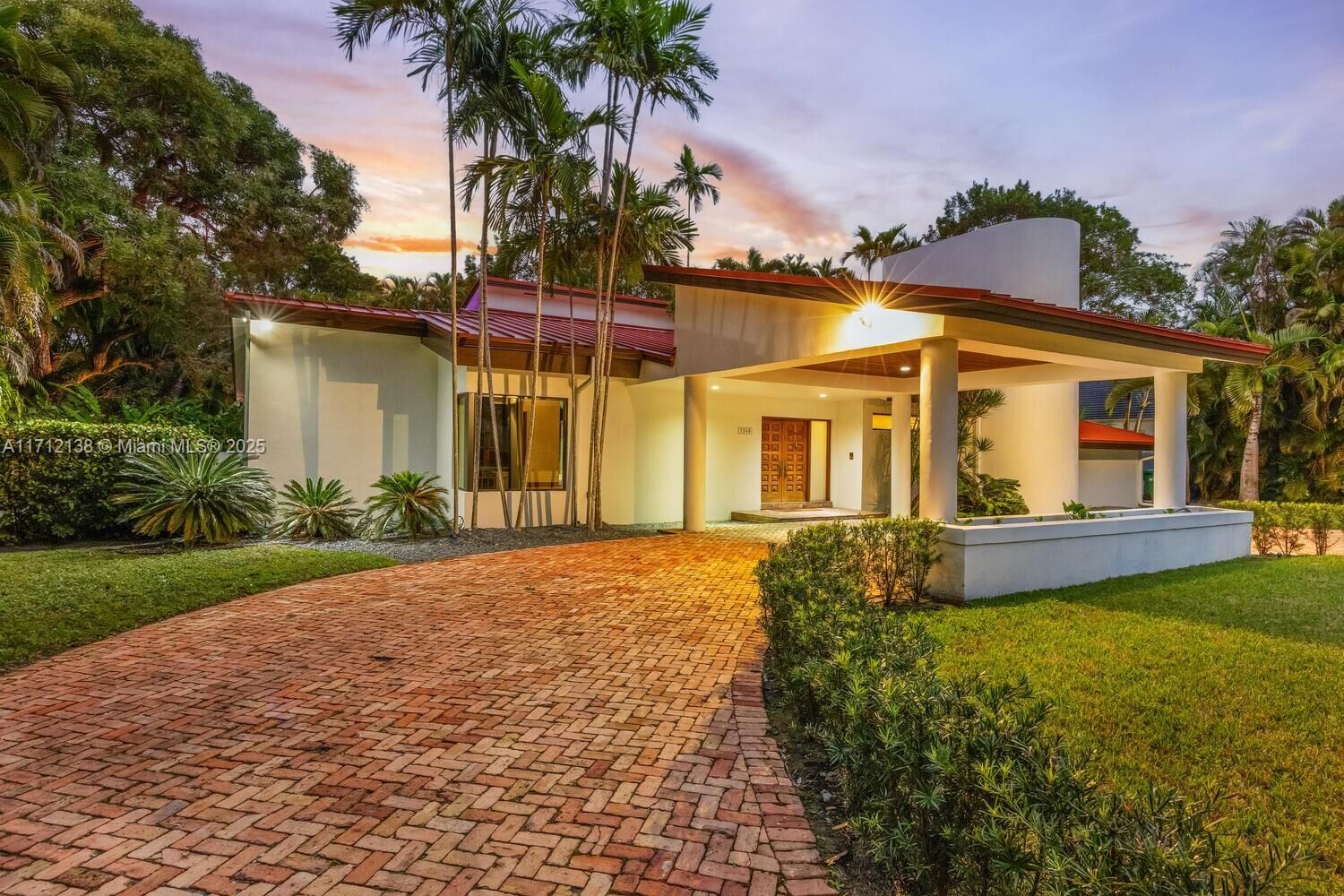 Property Photo: 7765 SW 57th Ter FL 33143