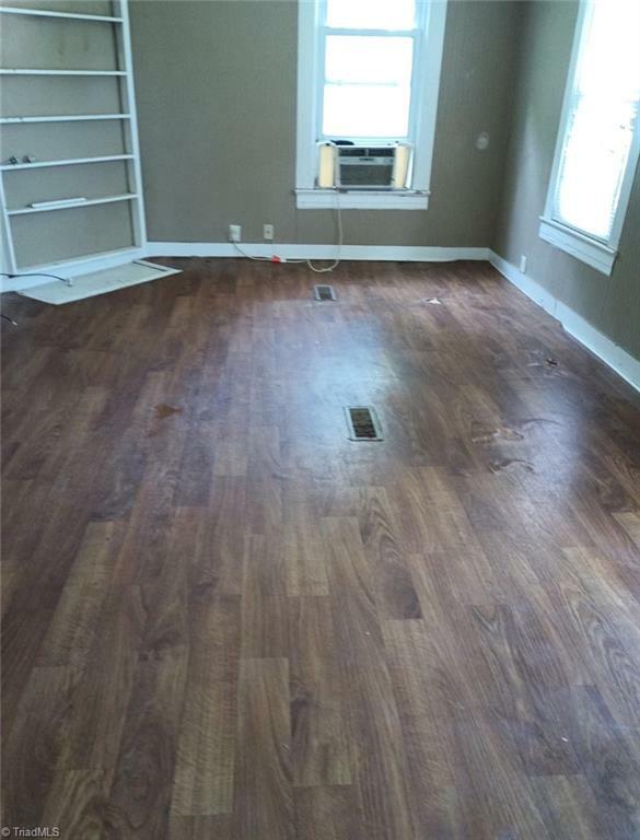 Property Photo: 301 N 7th Avenue NC 27027