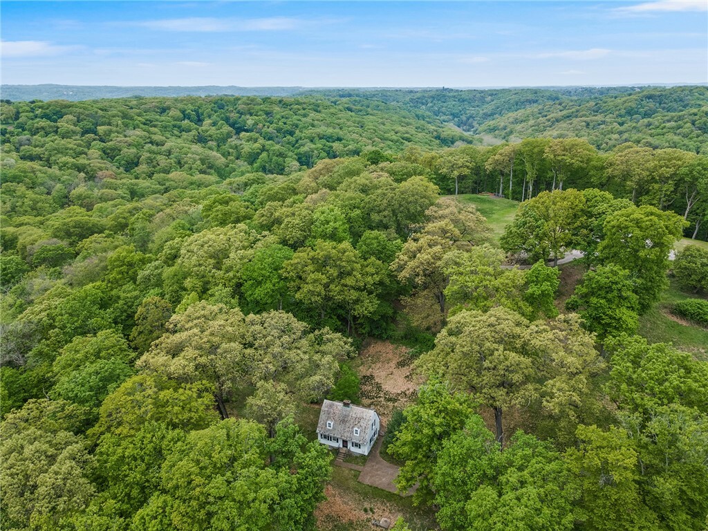 Property Photo: 22-24 Lanes End PA 15143