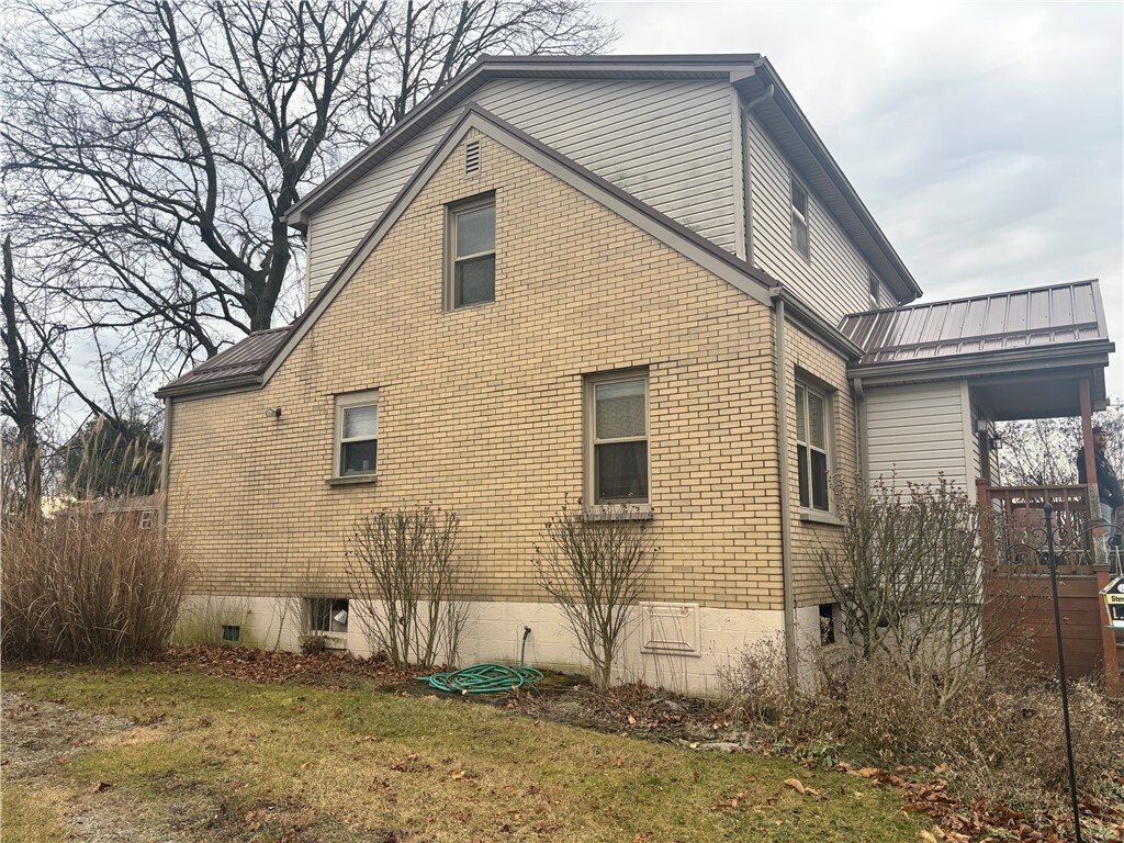 Property Photo:  115 Tevebaugh Hollow Rd  PA 15042 