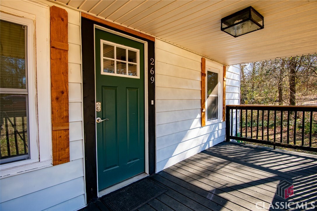 Property Photo:  269 Glendale Drive  GA 30643 