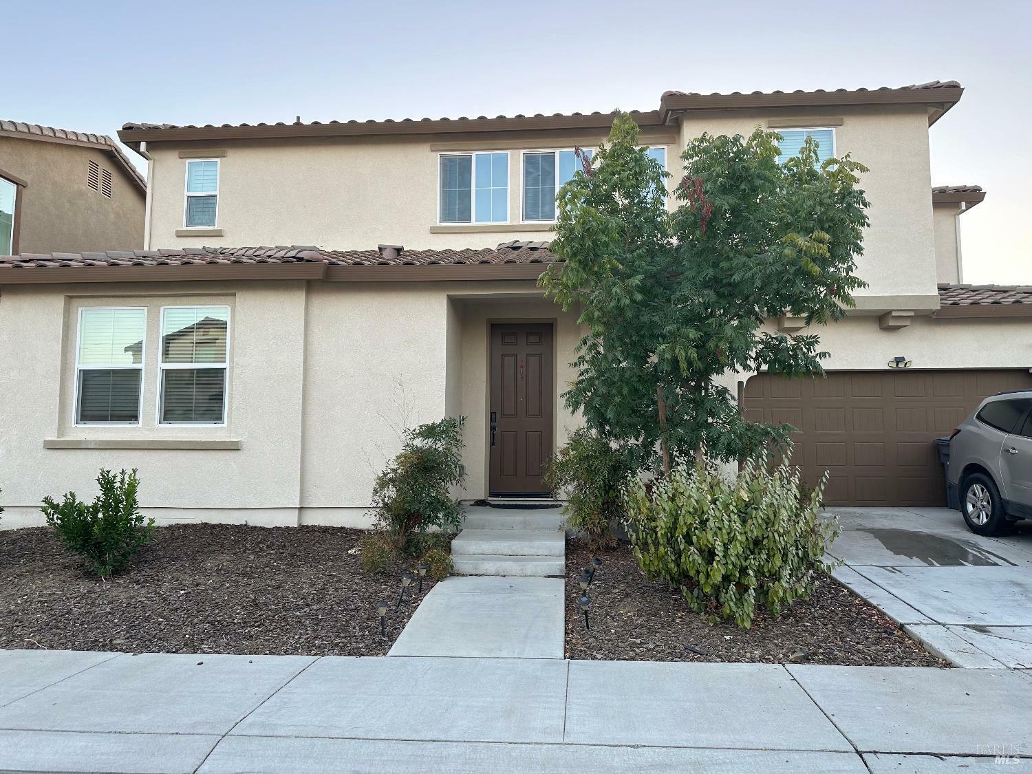 736 Iris Drive  Vacaville CA 95687 photo