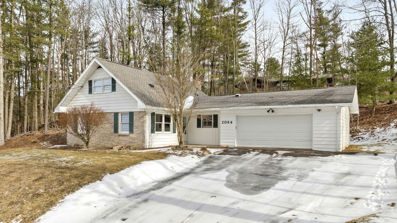 Property Photo:  2064 Colchester Drive  NY 13903 