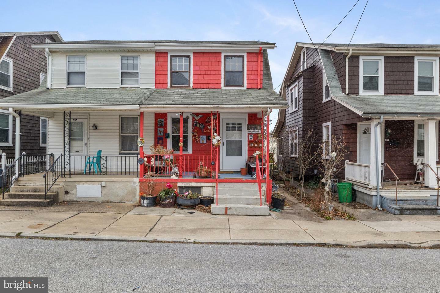 Property Photo:  628 Courtland Street  PA 17403 