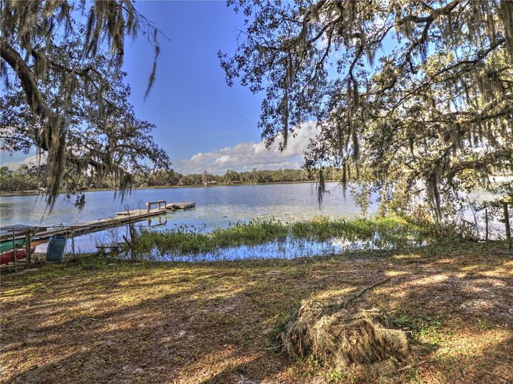 Property Photo: 10655 NE 224th Place Road FL 32134