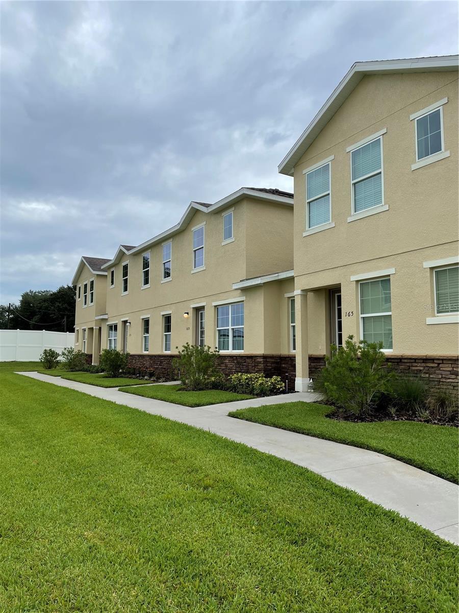 Property Photo: 169 Holly Village Drive FL 33837
