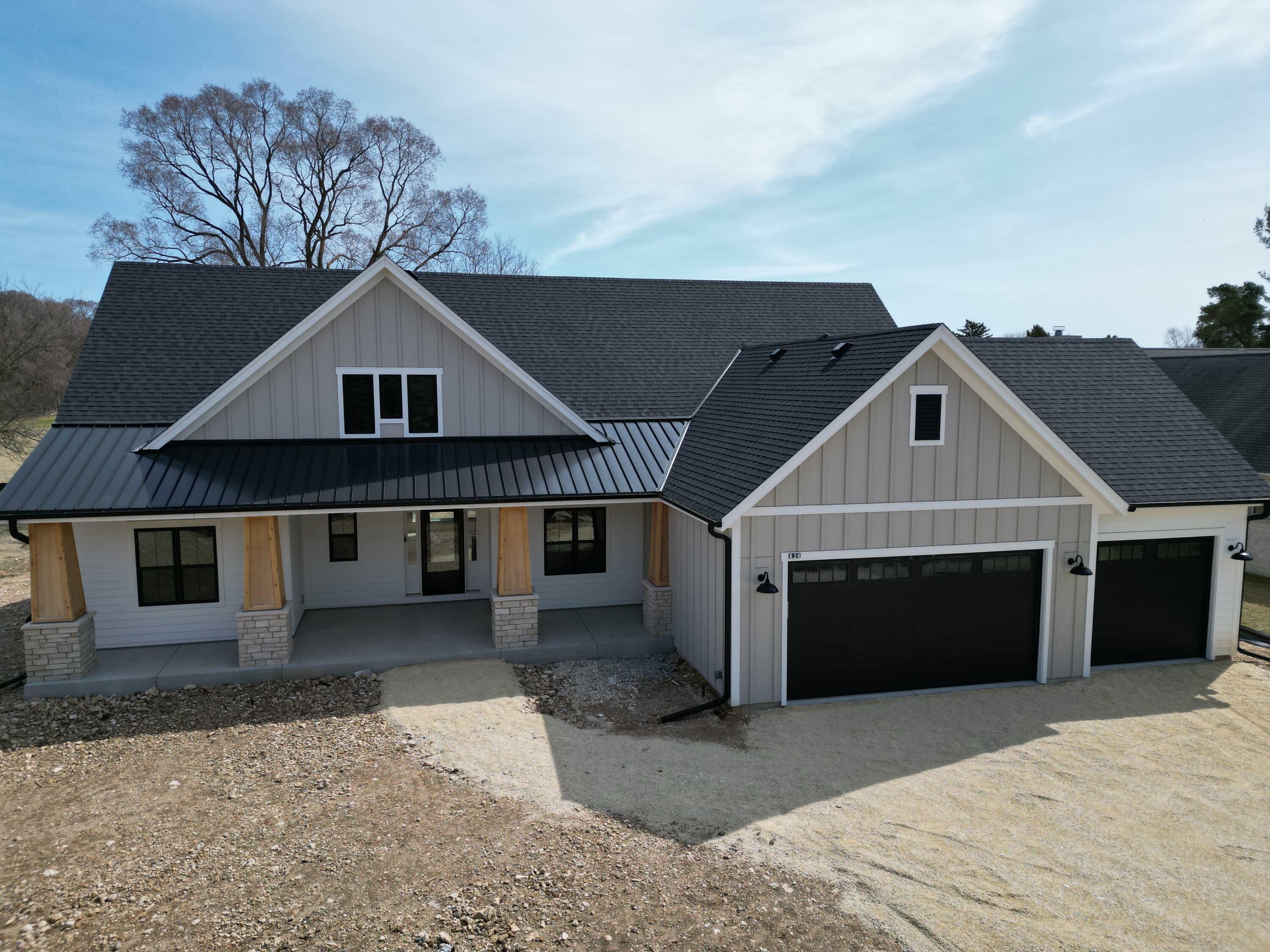 Property Photo: 624 Green Bay Rd WI 53092