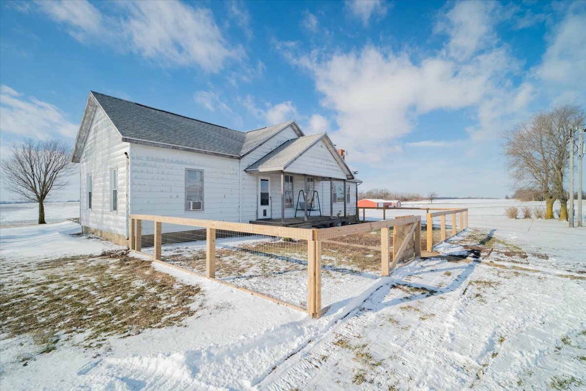 Property Photo:  1243 E 1675 North Road  IL 61732 