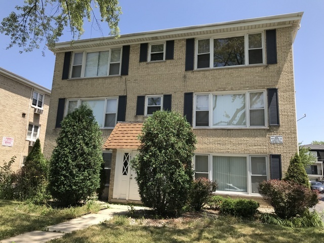 Property Photo:  10925 S Keating Avenue 2N  IL 60453 