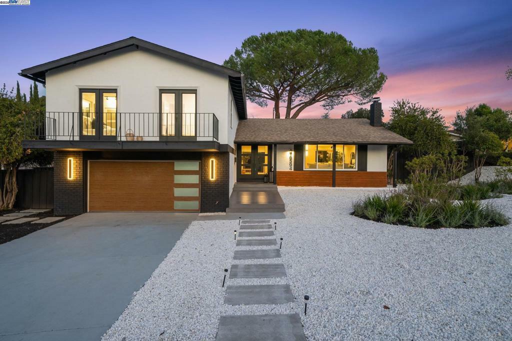 Property Photo: 6594 Jeremie Dr CA 95120