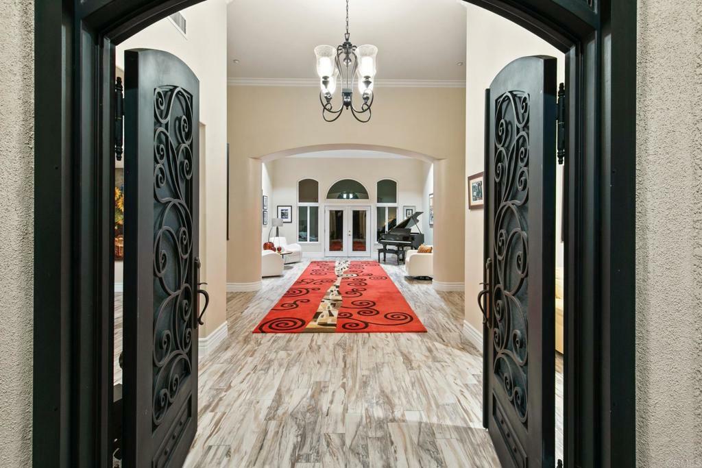 Property Photo: 246 Yucca CA 92028