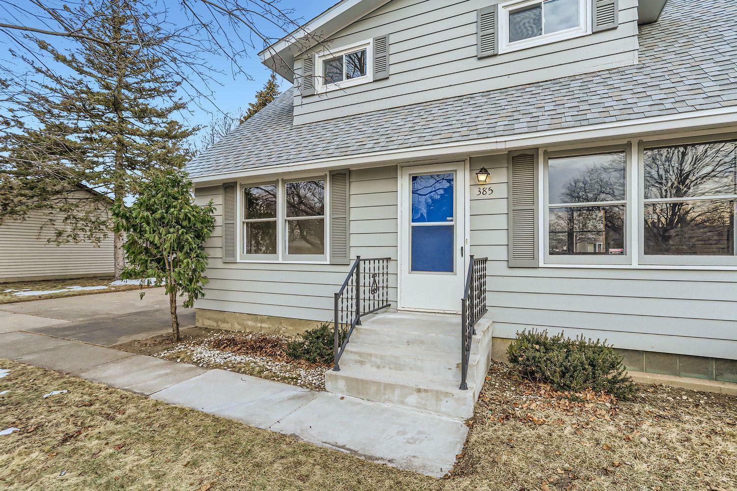 Property Photo:  385 Eldridge Avenue E  MN 55117 