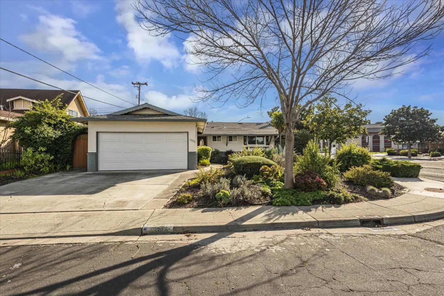 Property Photo:  1386 Saratoga Drive  CA 95035 