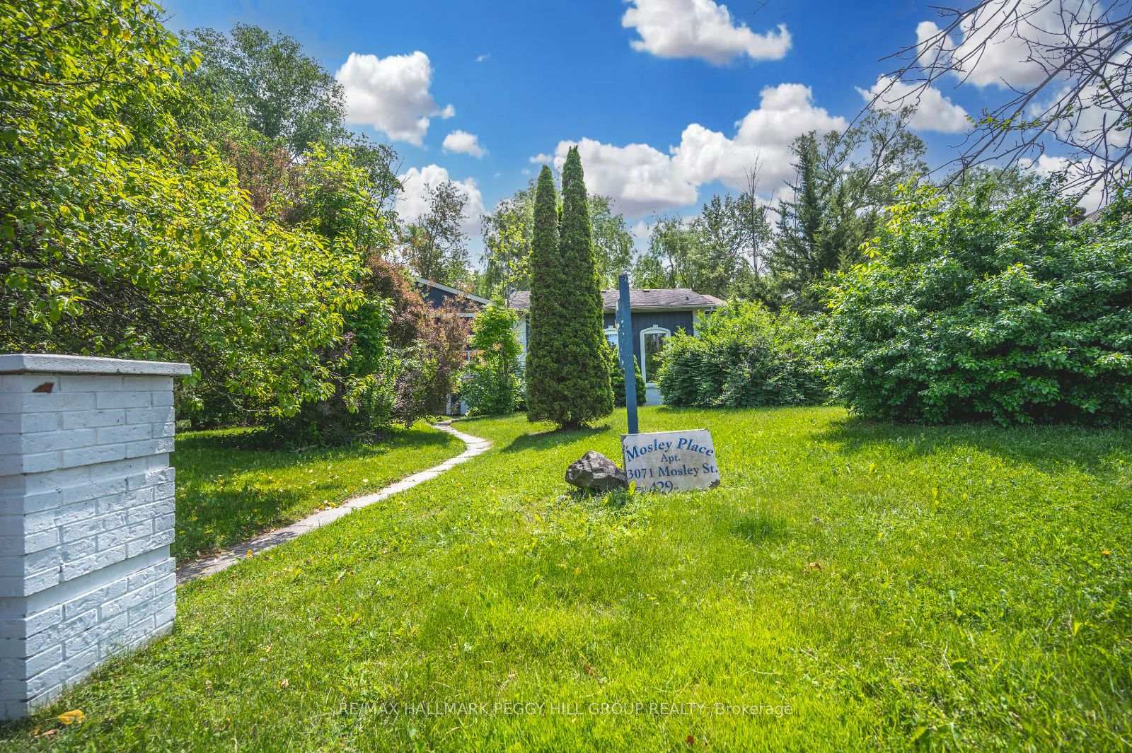 Property Photo: 3071 Mosley Street ON L9Z 1W7