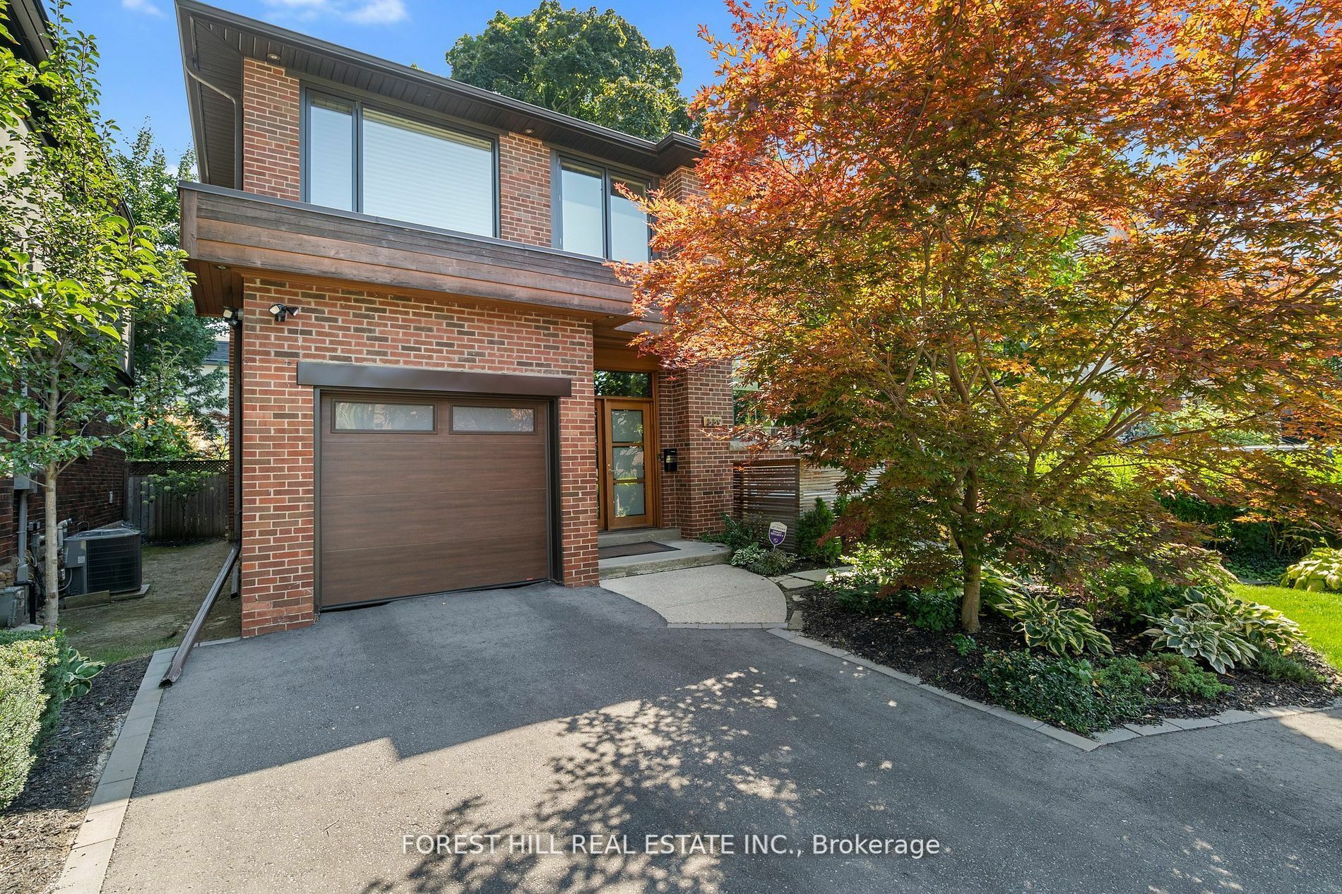 Property Photo:  339 Glengrove Ave  ON M5N 1W4 