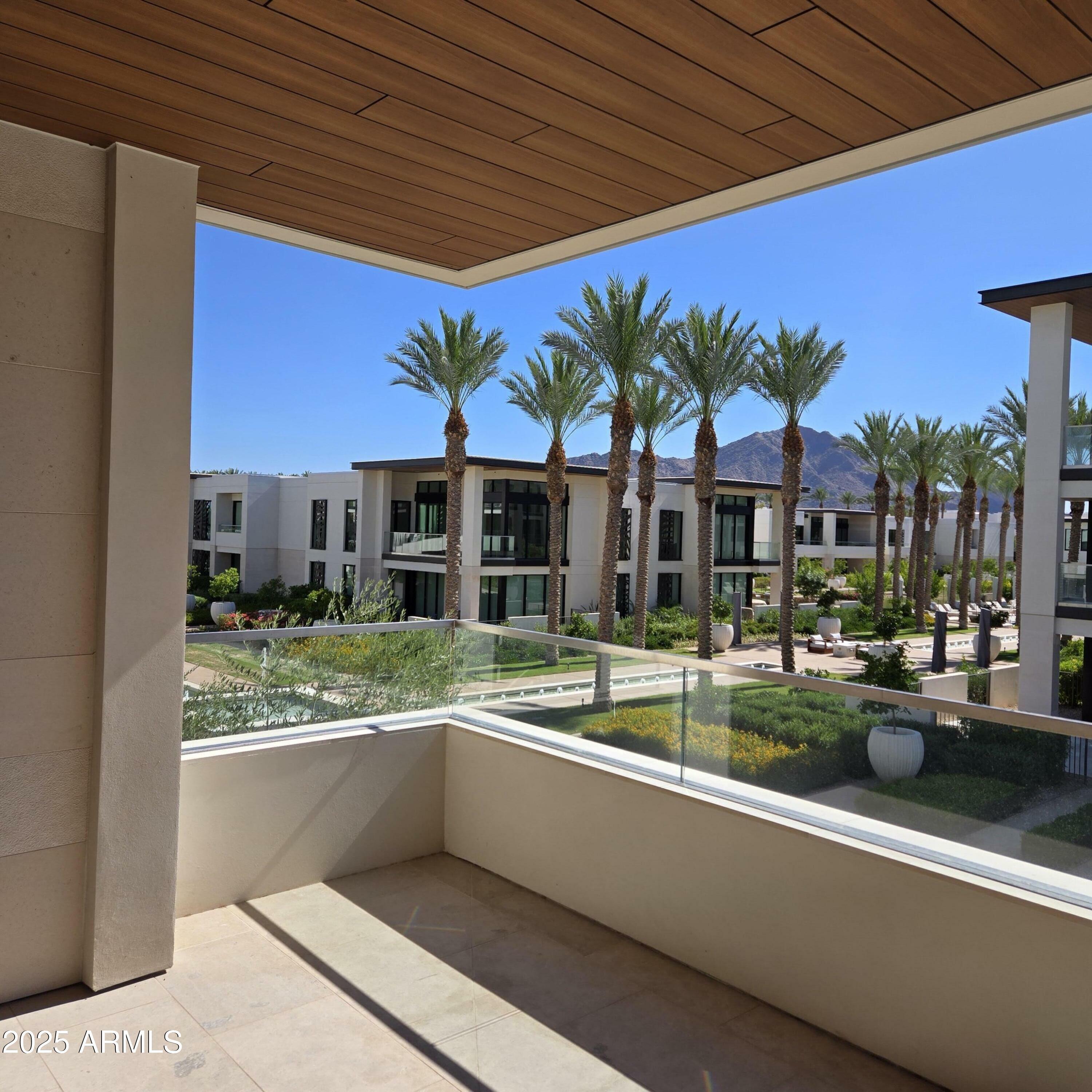 6587 N Palmeraie Boulevard 2022  Paradise Valley AZ 85253 photo