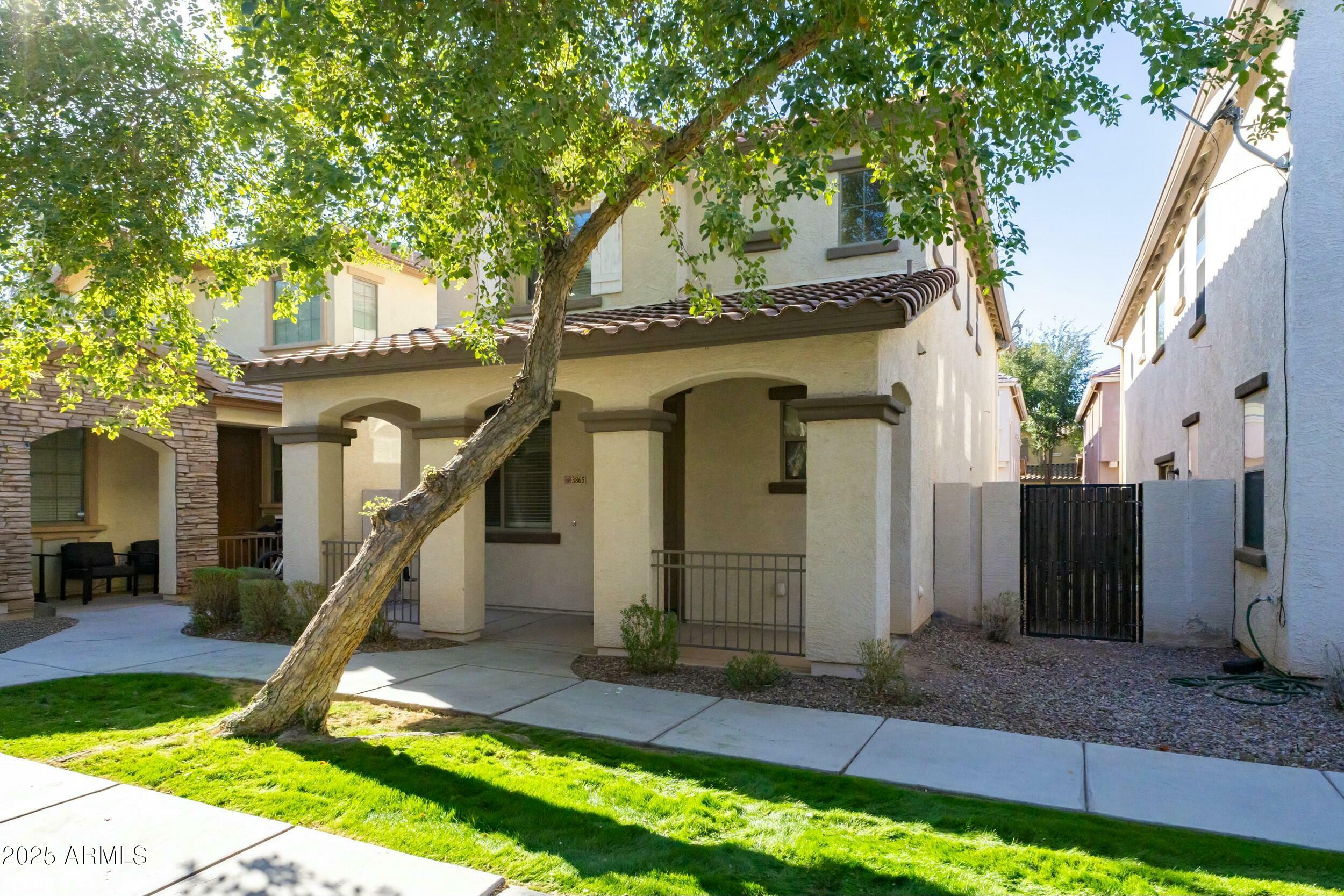 Property Photo:  3865 E Santa Fe Lane  AZ 85297 