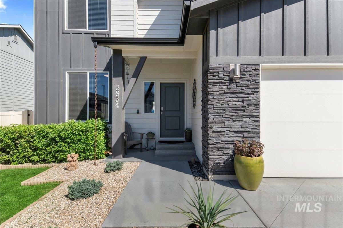 Property Photo:  3934 W Snow Canyon Street  ID 83642 