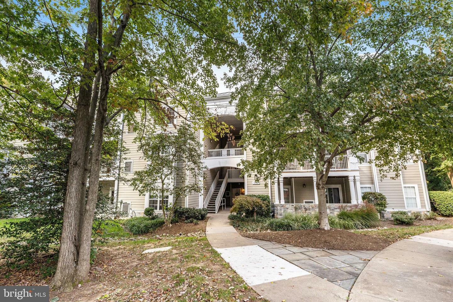 Property Photo:  1700 Lake Shore Crest Drive 34  VA 20190 