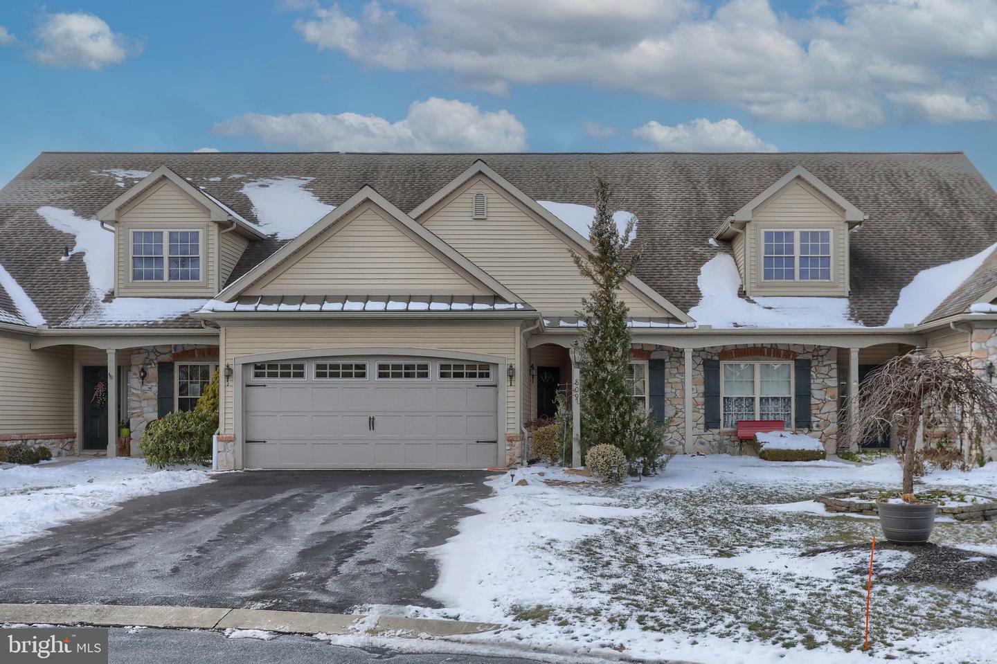 Property Photo:  809 Briar Edge Court  PA 17046 