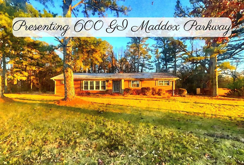 Property Photo:  600 Gi Maddox Pkwy  GA 3O705 