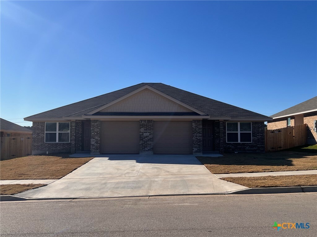 Property Photo: 1614 Risen Star Lane B TX 76522