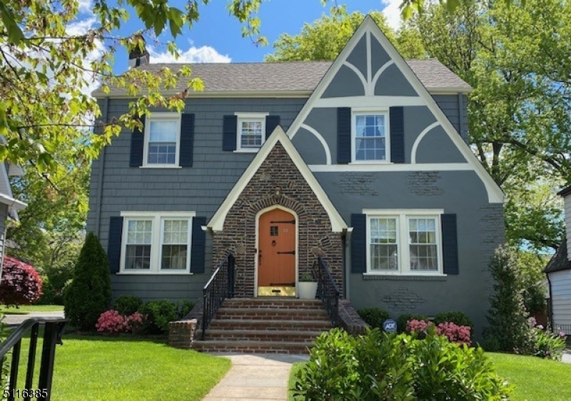 Property Photo:  10 Colgate Rd  NJ 07040 