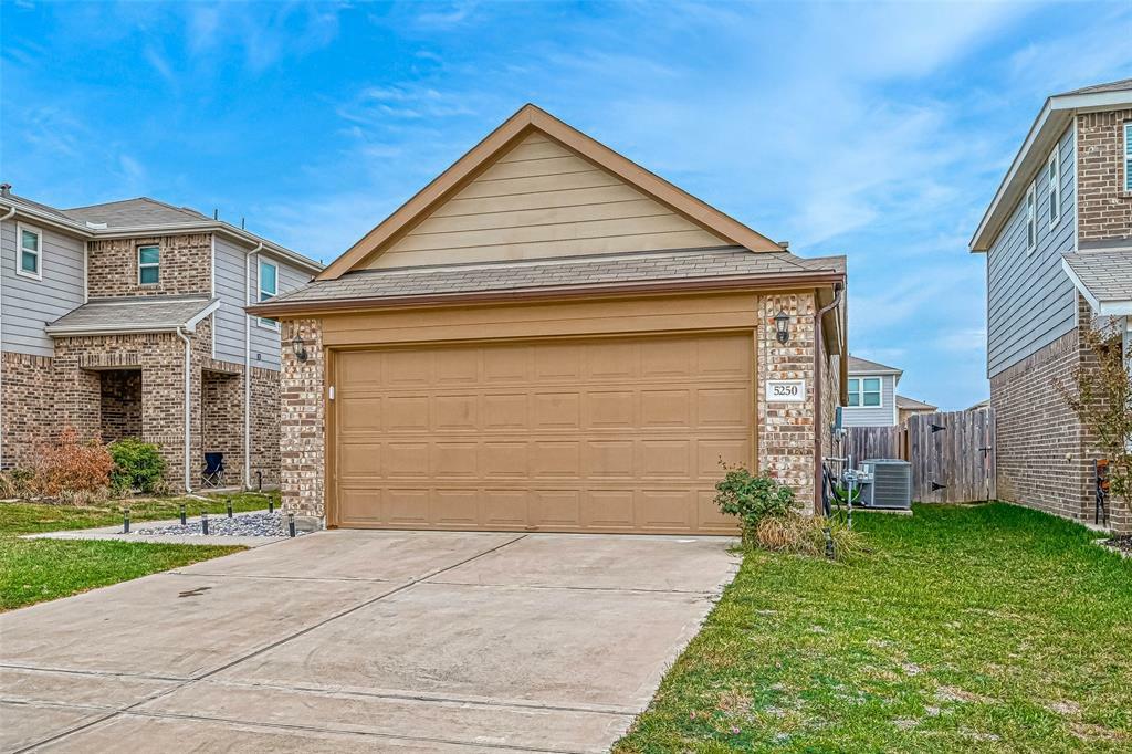 Property Photo:  5250 Pine Forest Ridge Street  TX 77493 