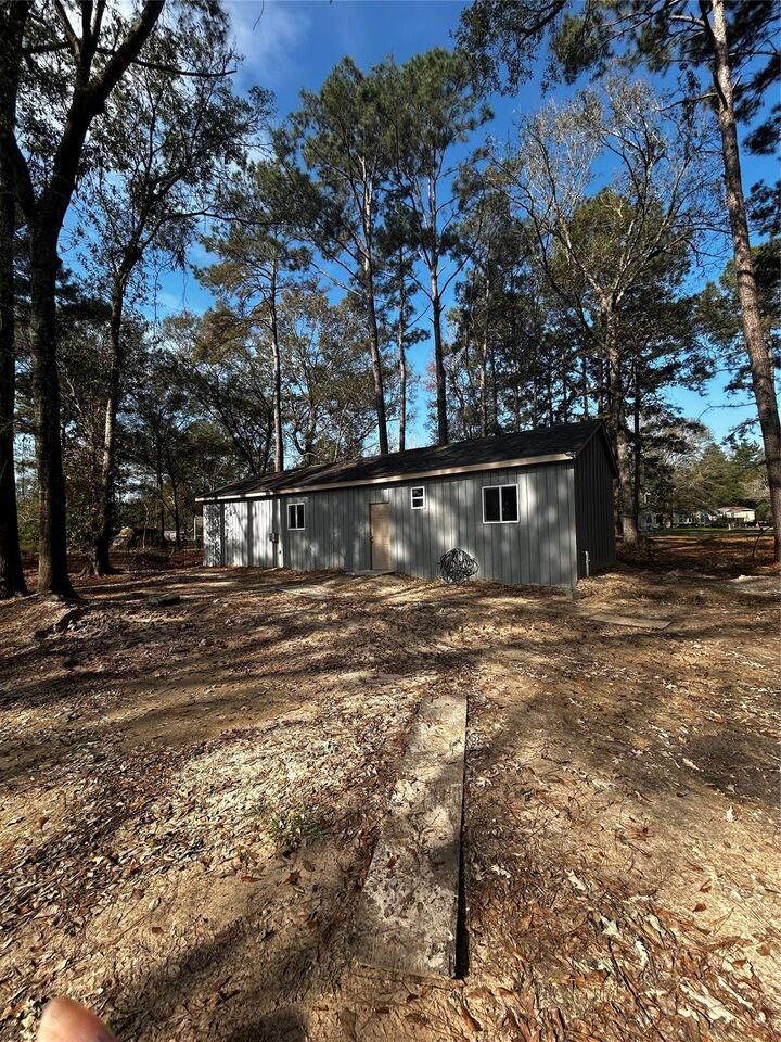 Property Photo: 204 Pine Bend Court TX 77327