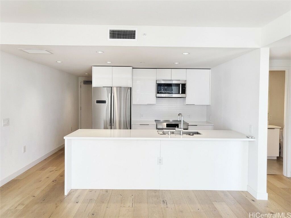 Property Photo:  1001 Queen Street 1805  HI 96814 