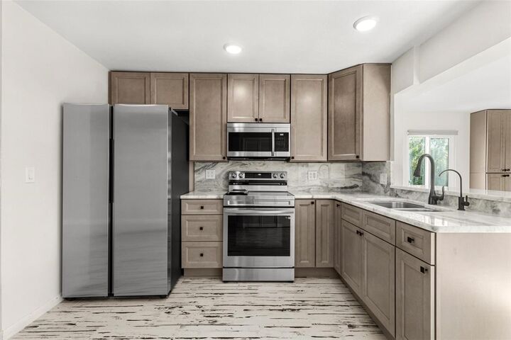 Property Photo: 14198 89th Avenue FL 33776