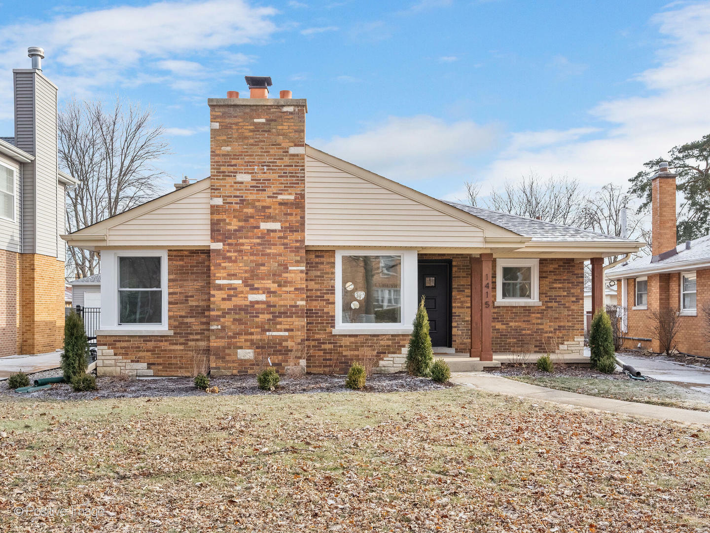 Property Photo: 1415 Cleveland Avenue IL 60526